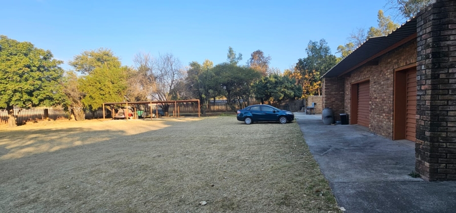 Commercial Property for Sale in Waterglen A H North West